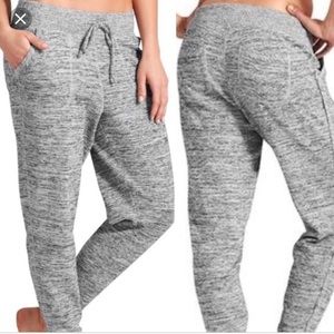 Athleta Techie jogger